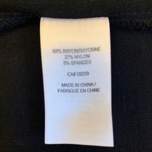 Black Front Zip Shift Dress - Picture 5 of 5